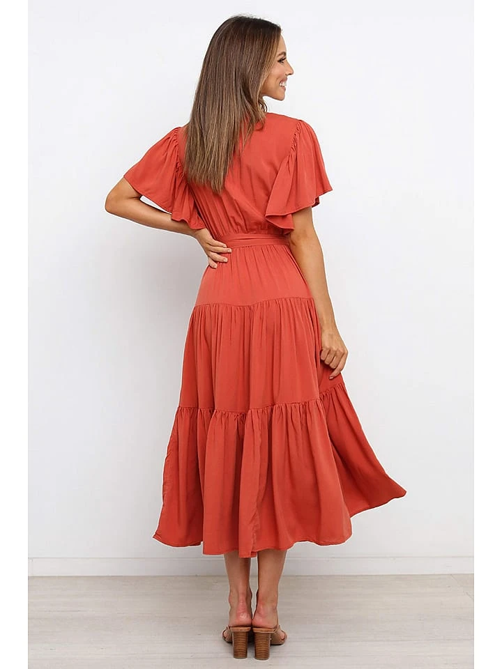 Kleid In Hellrot 4 Kleid In Hellrot – Bild 2