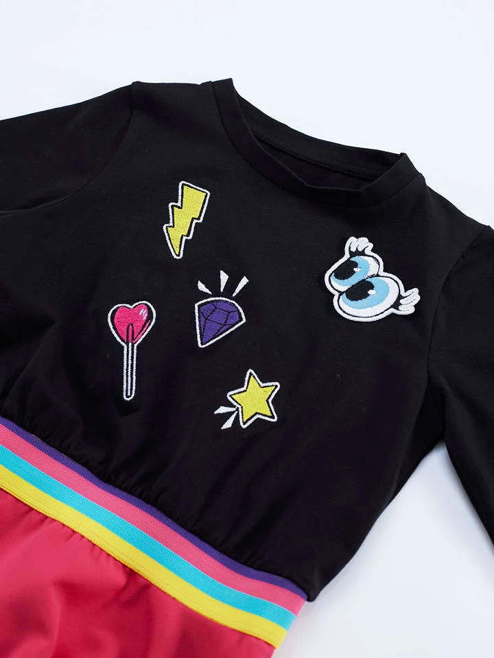 Kleid "Emoji" In Schwarz/ Rot 7 Kleid "Emoji" In Schwarz/ Rot – Bild 5