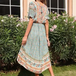 Kleid In Grün/ Camel -Günstiges Moden Zauber Geschäft tina kleid in grun camel 1