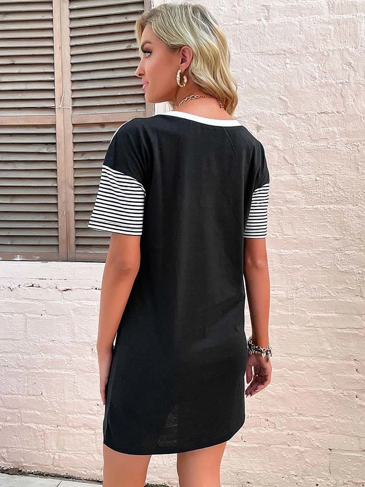 Kleid In Schwarz/ Weiß 4 Kleid In Schwarz/ Weiß – Bild 2